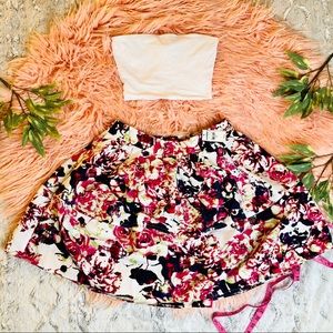 NWT Express floral skirt 🌷✨